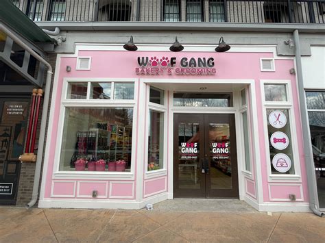 Woof gang grooming - Woof Gang Bakery & Grooming in Huntersville is the leader in raw, frozen, and grain-free diets for dogs. We offer premium pet food selections, a boutique that is sure to make you smile, high-quality dog treats, and head-to-tail grooming! Dog Bakery.